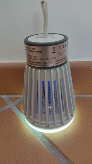 Lâmpada exterior contra mosquitos