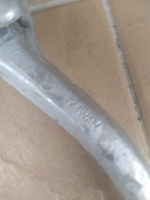 Кріплення велобагажника до фаркопа авто та підніжка велосипеда