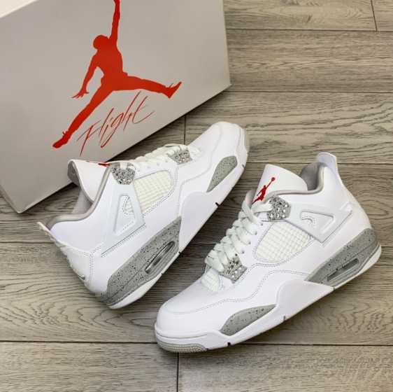 Jordan Air Jordan 4 Retro White Thunder.  39