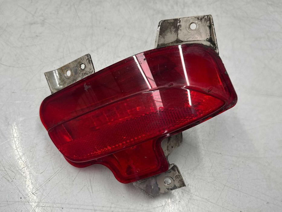 Farol de nevoeiro traseiro esquerdo Opel Zafira (2014)
