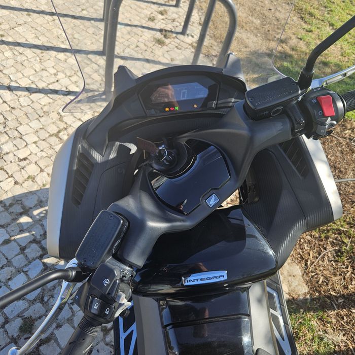 Vendo integra S -  forza 750