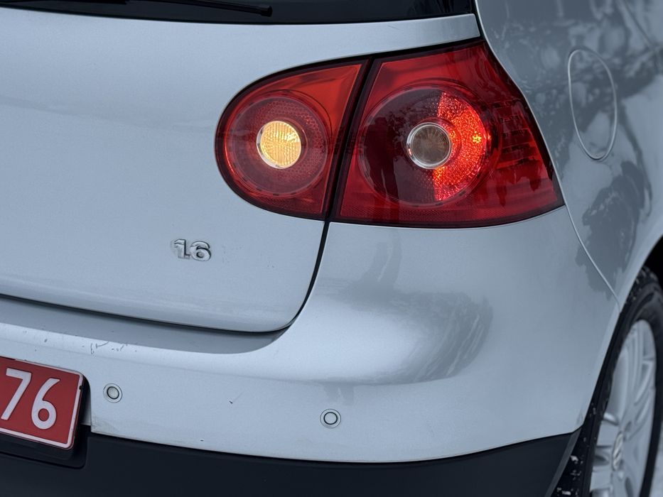 Свіжопригнаний Golf 5 1.6бензин TOUR