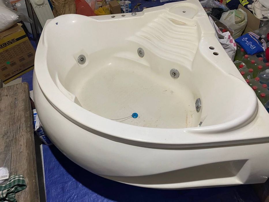 Продам Ванну джакузи