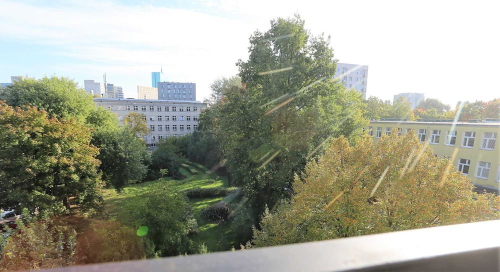 Wynajmę Apartament w Centrum Warszawy z ładnym widokiem MGM Karmelicka