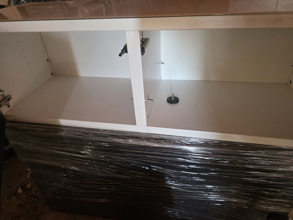 Móveis de sala com mesa