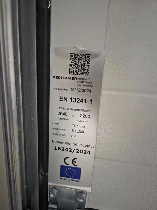 sprzedam nową bramę segmentową 2640 x 2260