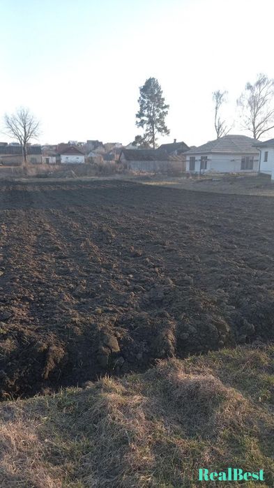 Продаж земельної ділянки