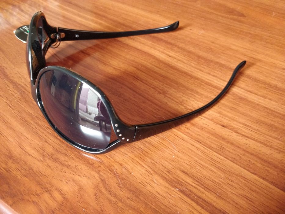 Óculos Evita Peroni