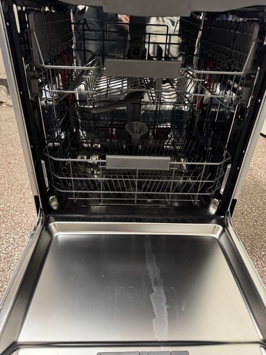 Sprzedam zmywarkę 60 Whirlpool WIC 3C33 PFE nową