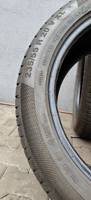 235/55/20 Continental