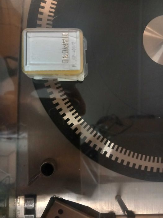 gira-discos Radiola  (Philips)