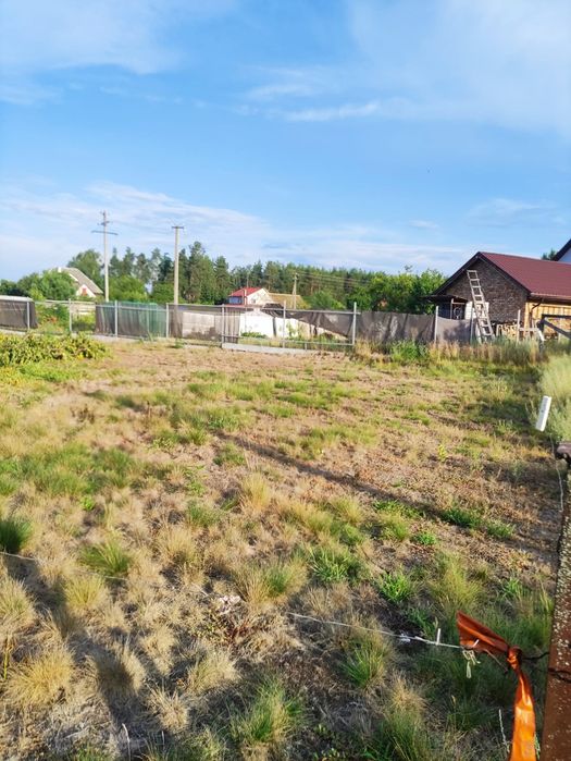 Ділянка в класному місці. Фасад 50 метрів