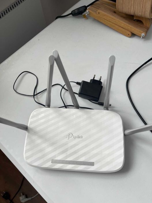 Роутер TP-Link Archer C60 з блоком живлення