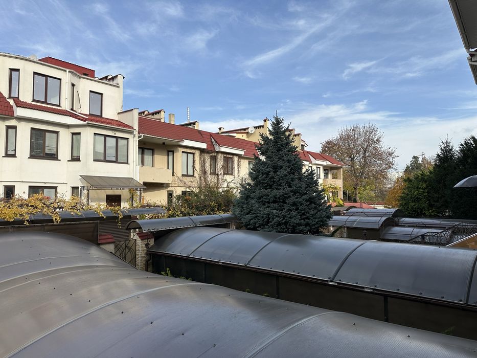 Таунхаус с паркингом в Аркадии