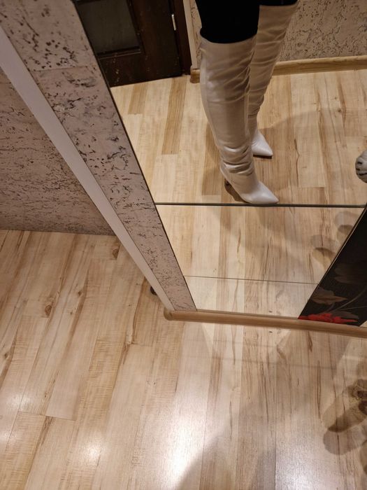 Kozaki  muszkieterki  białe  szpilki  38 nowe