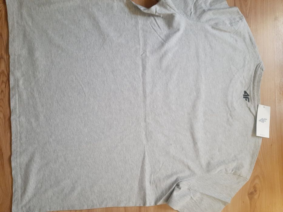 Jasnoszara markowa koszulka męska 4F rozm. 4XL