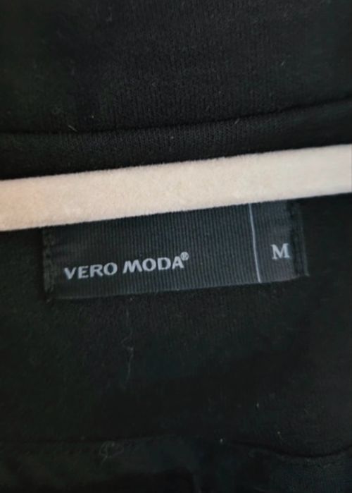 Żakiet z baskinką Vero Moda s/m
