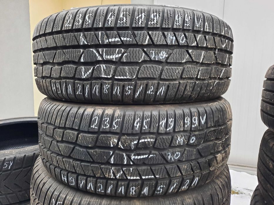 2szt opony zimowe używane 235/45R19 Continental WinterContact TS830P