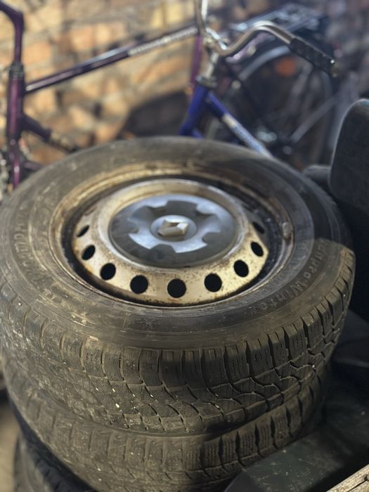 Продам колеса з рено трафік