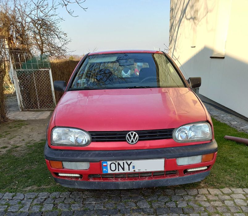Golf 3 1.9TDI 90km 5 drzwi Hak OC PT