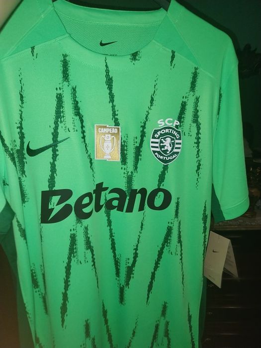 camisola Gyökeres usada uma vez oficial