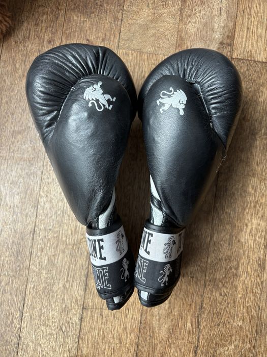 Rękawice bokserskie Leone Iconic 12oz