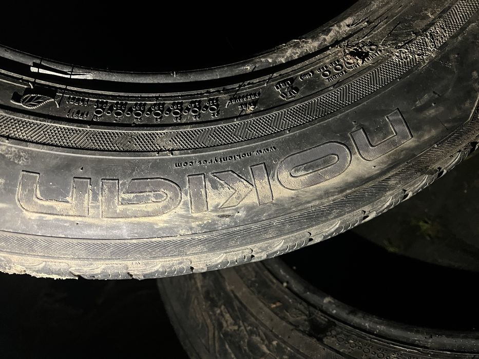 Шины бу 4 шт резина 255 60 19 Нокиан