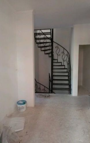 Особняк, Центр, 2 поверхи