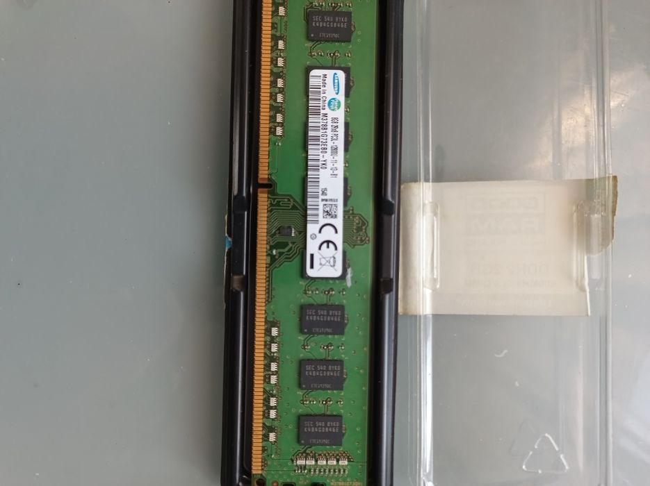 Оперативка DDR 3 8 Gb