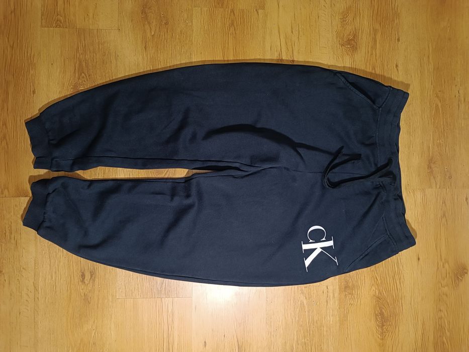 Штани від Calvin Klein