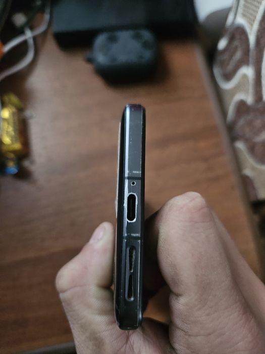 Продам poco f4 gt