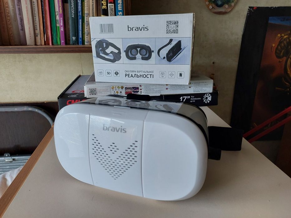 Окуляри віртуальної реальності  Bravis VR