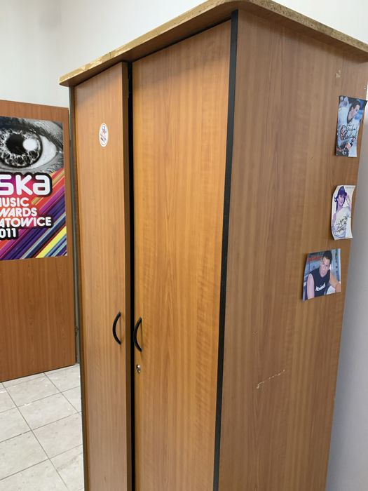 Szafa  dwu  drzwiowa