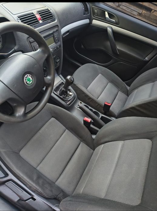 Продам Skoda Octavia A5 (2007) 1.6 MPI