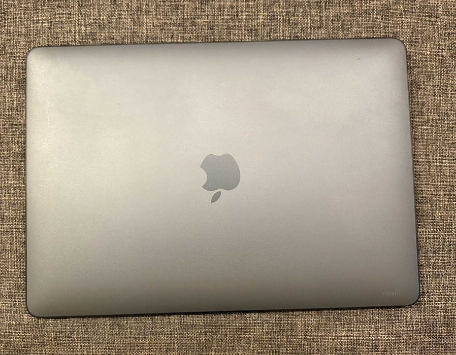 MacBook Air M1 16GB / 256GB
