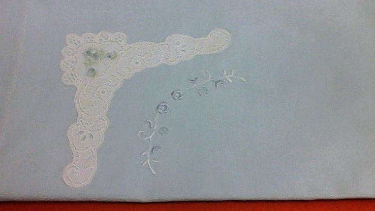 Lençol vintage bordado + 1 fronha com  2,50x1,95m -Bom estado