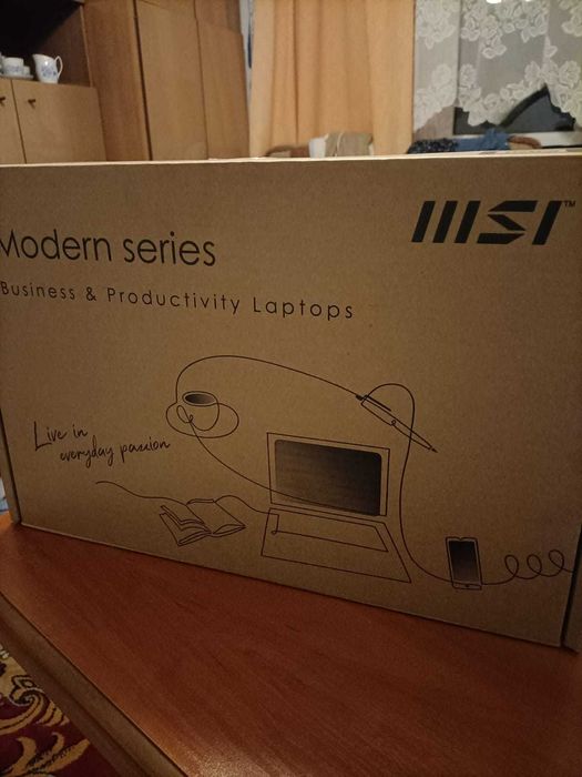 Msi Modern 15  B13M i7 1355U