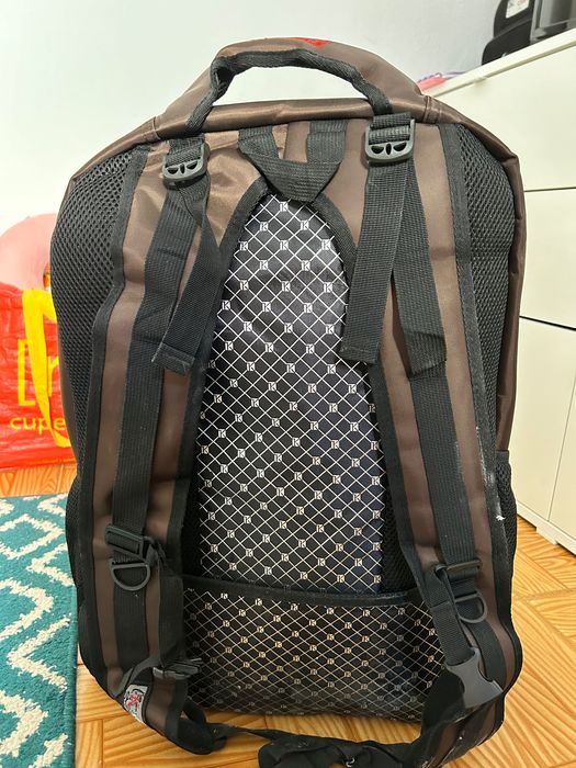 Vendo Mochila grande para viagem