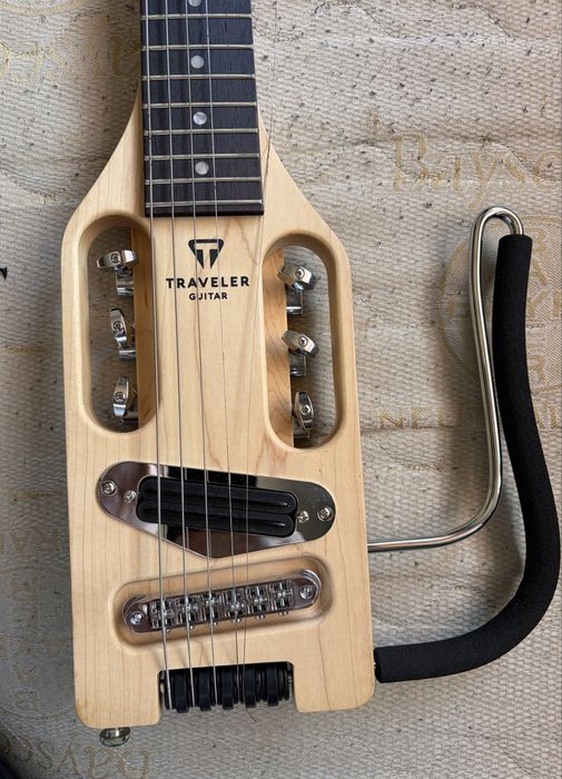 Traveler Guitar Ultra Light Maple