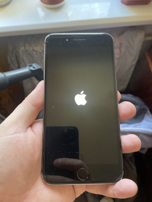 Продам свой Iphone 8+ 256gb