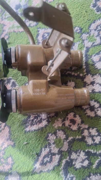 Прибор ночного видения  пнв 57  12вольт