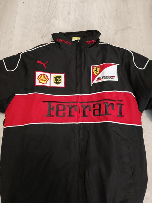 Kurtka Ferrari F1!