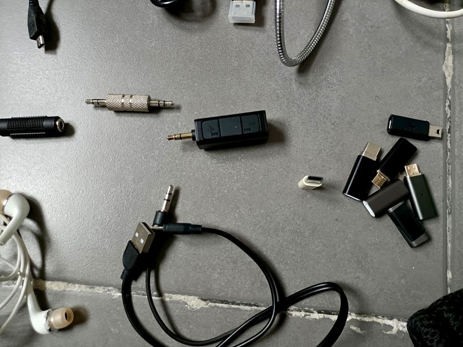 Cabos/Acessórios/adaptadores Multimedia