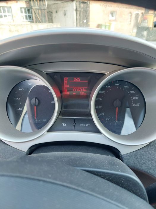 Zarezerwowany Seat IBIZA IV 4 benzyna + gaz