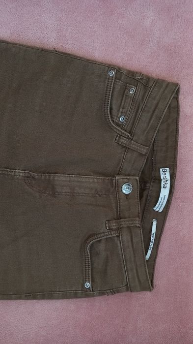 spodnie dzwony Bershka