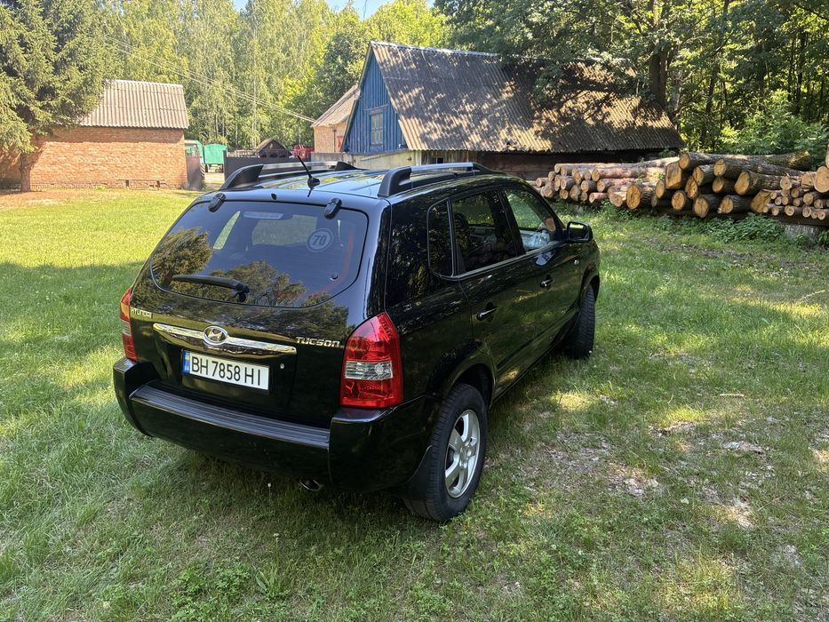 Поодається Hyundai Tucson 4WD АКПП