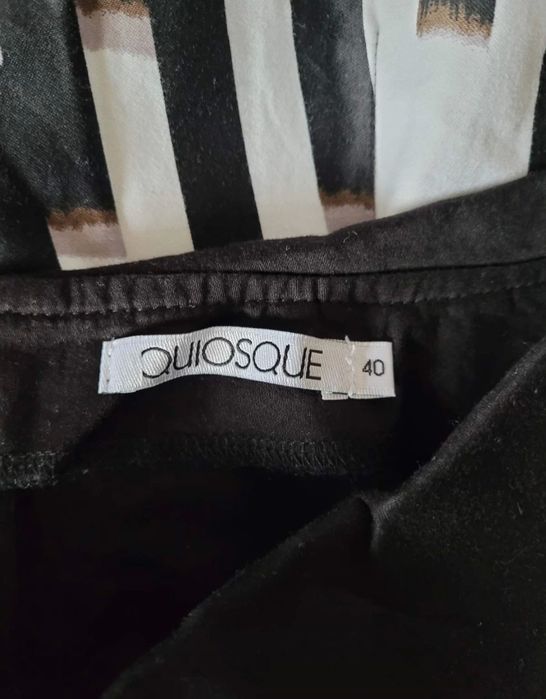 Sukienka polskiej marki QUIOSQUE