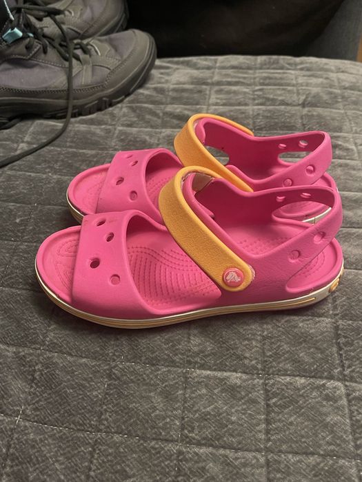 Sandałki Crocs różowe C13 (30-31)