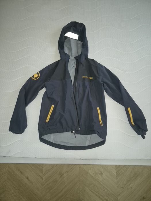 Kurtka rowerowa przecideszczowa.