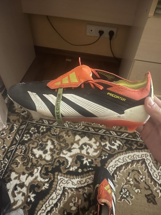 Бутсы adidas predator 46 размер